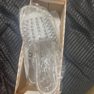 Clear sandal’s